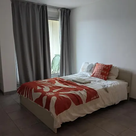 Prestige With View And Pool In *